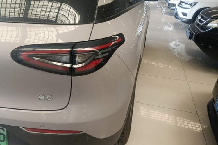 Used Geely Galaxy Geome 2026 Model 410km Carefree Edition Right Rear Taillight