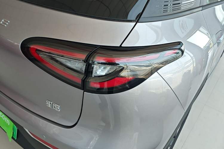Used Geely Galaxy Geome 2026 410km Wind-Riding Edition Right Rear Taillight