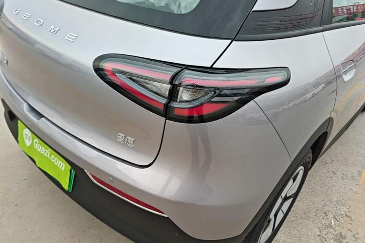 Used Geely Galaxy Geome 2026 Model 310km Youth Edition Right Rear Taillight