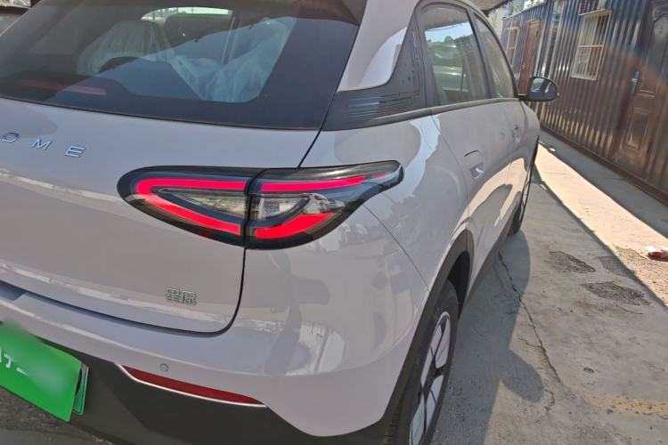 Used Geely Galaxy Geome 2026 Model 310km Youth Edition Right Rear Taillight