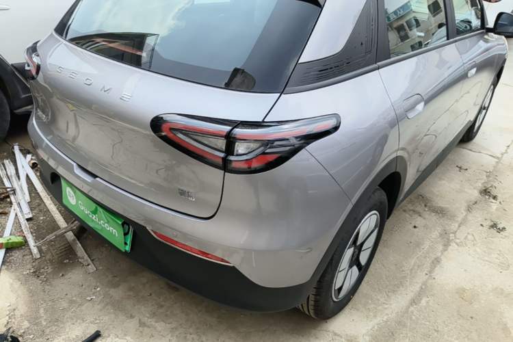 Used Geely Galaxy Geome 2026 Model 310km Youth Edition Right Rear Taillight