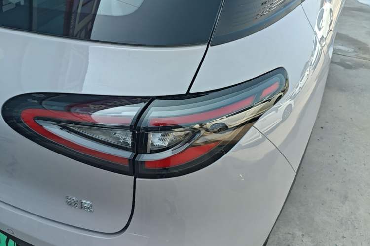 Used Geely Galaxy Geome 2026 480km Exploration Edition Right Rear Taillight