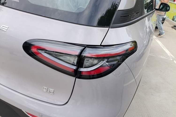 Used Geely Galaxy Geome 2026 Model 310km Youth Edition Right Rear Taillight