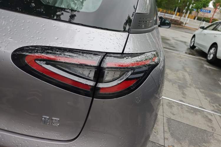 Used Geely Galaxy Geome 2026 Model 310km Youth Edition Right Rear Taillight