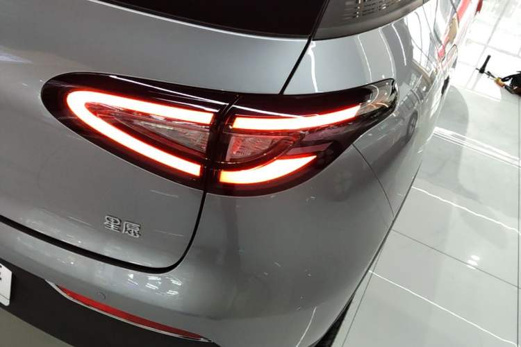 Used Geely Galaxy Geome 2026 Model 310km Youth Edition Right Rear Taillight