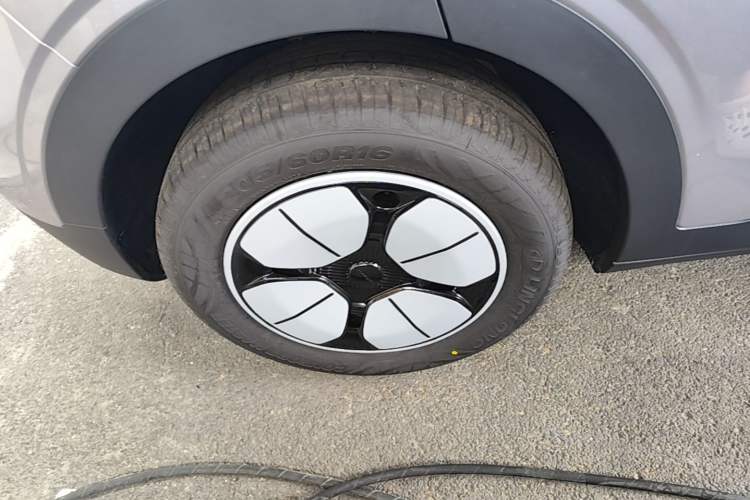 Used Geely Galaxy Geome 2026 410km Aspiration Edition Right Rear Wheel Hub