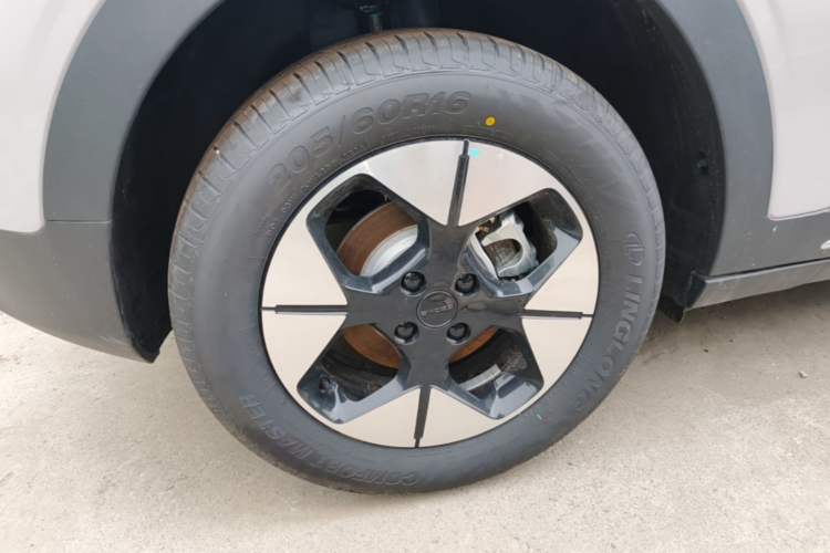 Used Geely Galaxy Geome 2026 Model 310km Dream Edition Right Rear Wheel Hub