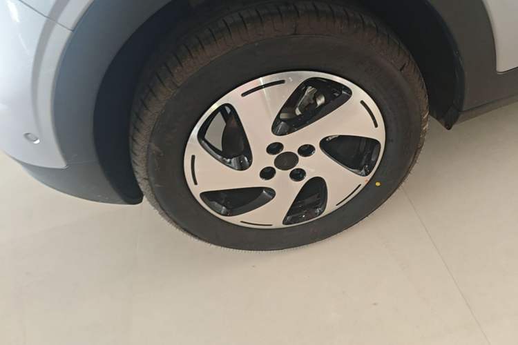 Used Geely Galaxy Geome 2026 480km Exploration Edition Right Rear Wheel Hub