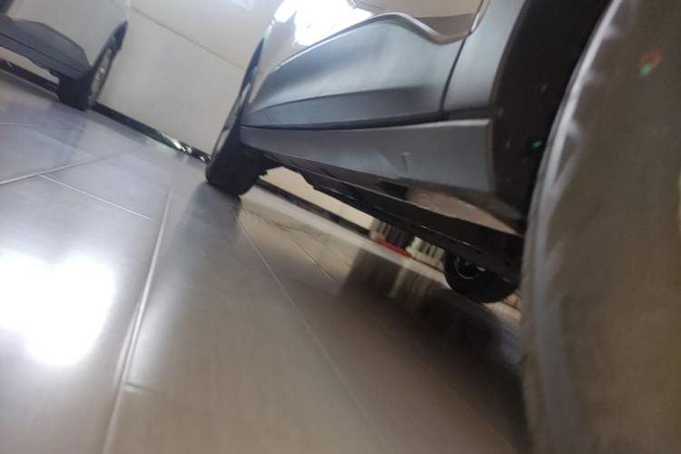 Used Geely Galaxy Geome 2026 Model 310km Youth Edition Right Side Sill