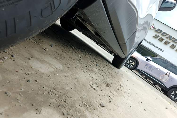 Used Geely Galaxy Geome 2026 Model 310km Youth Edition Right Side Sill