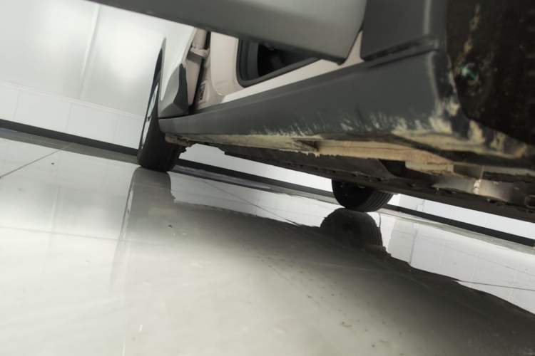 Used Geely Galaxy Geome 2026 Model 310km Youth Edition Right Side Sill