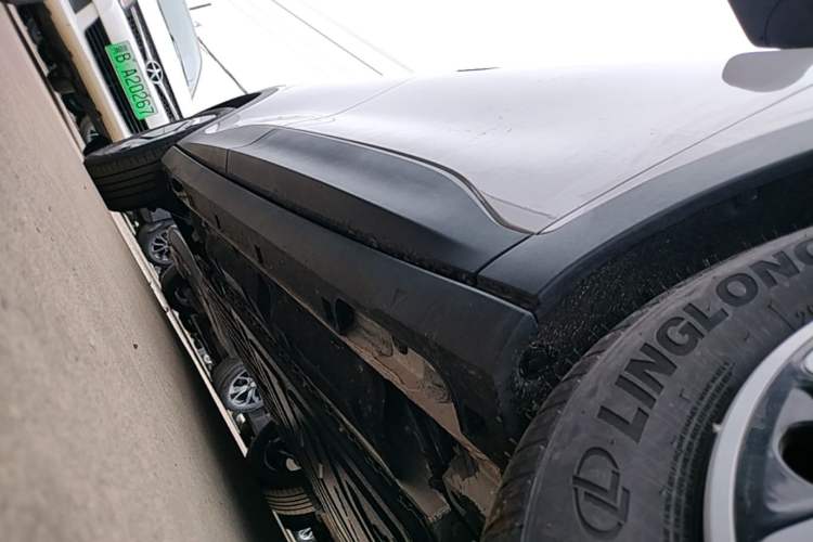 Used Geely Galaxy Geome 2026 Model 310km Youth Edition Right Side Sill