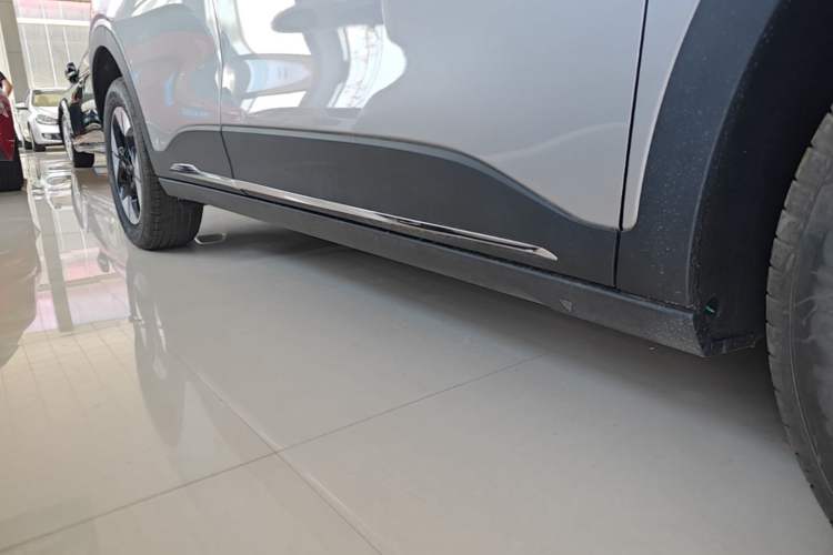 Used Geely Galaxy Geome 2026 Model 310km Dream Edition Right Side Sill