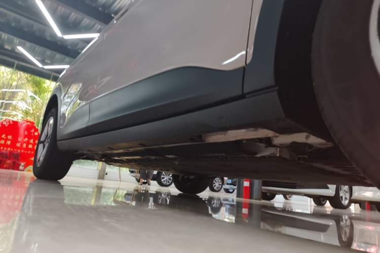 Used Geely Galaxy Geome 2026 Model 310km Youth Edition Right Side Sill