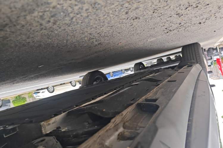 Used Geely Galaxy Geome 2026 Model 310km Youth Edition Right Side Sill
