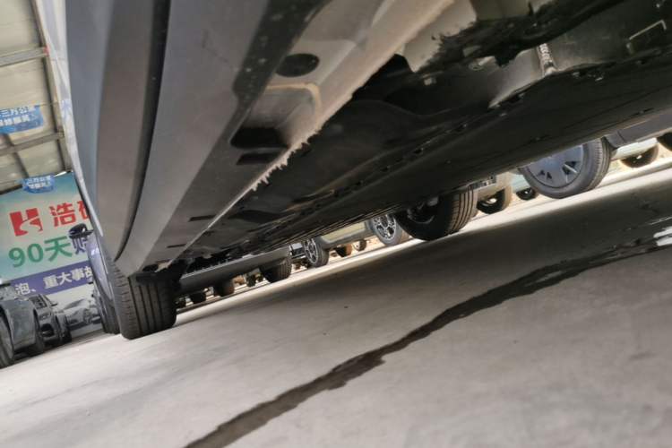 Used Geely Galaxy Geome 2026 Model 310km Youth Edition Right Side Sill