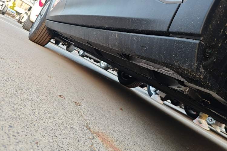 Used Geely Galaxy Geome 2026 Model 310km Youth Edition Right Side Sill