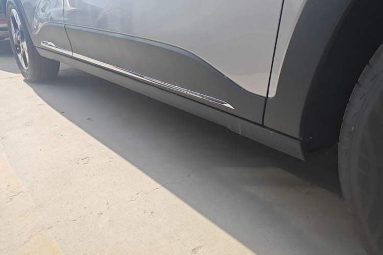 Used Geely Galaxy Geome 2026 Model 310km Dream Edition Right Side Sill