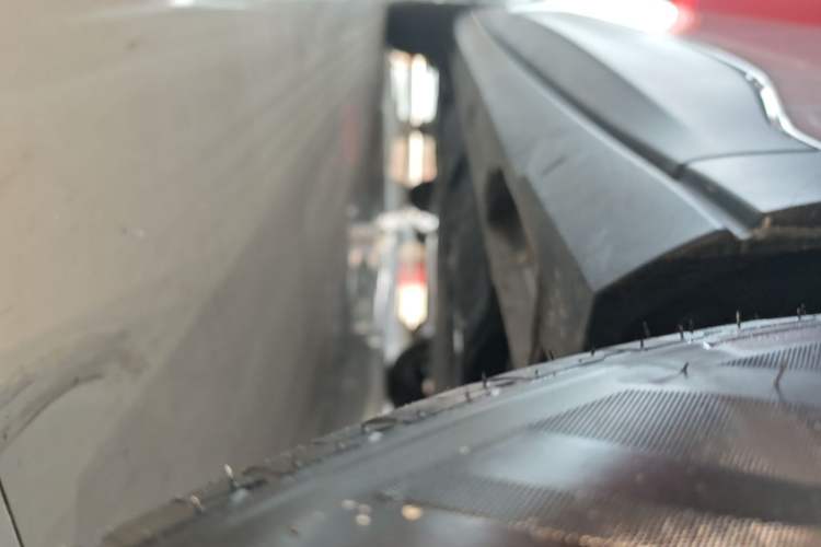 Used Geely Galaxy Geome 2026 Model 310km Youth Edition Right Side Sill