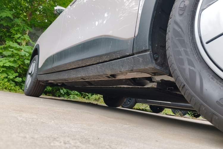 Used Geely Galaxy Geome 2026 Model 310km Youth Edition Right Side Sill