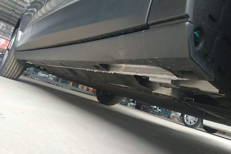 Used Geely Galaxy Geome 2026 Model 310km Youth Edition Right Side Sill