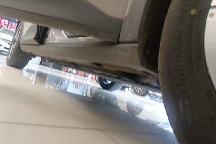 Used Geely Galaxy Geome 2026 Model 410km Carefree Edition Right Side Sill