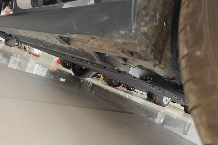 Used Geely Galaxy Geome 2026 Model 410km Carefree Edition Right Side Sill