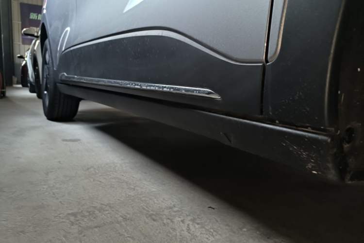 Used Geely Galaxy Geome 2026 Model 310km Dream Edition Right Side Sill