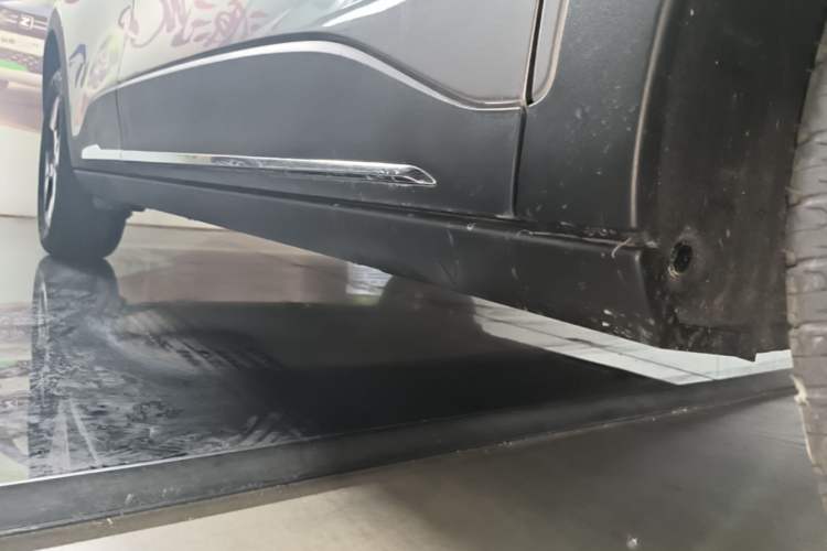 Used Geely Galaxy Geome 2026 Model 310km Dream Edition Right Side Sill