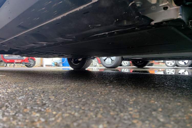 Used Geely Galaxy Geome 2026 Model 310km Youth Edition Right Side Sill
