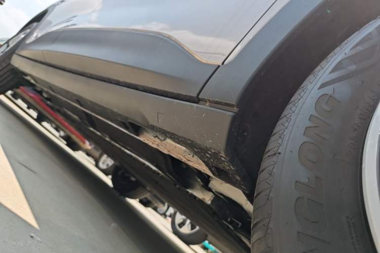 Used Geely Galaxy Geome 2026 Model 310km Youth Edition Right Side Sill