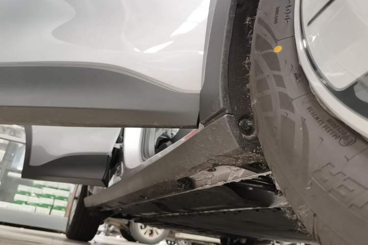 Used Geely Galaxy Geome 2026 Model 310km Youth Edition Right Side Sill