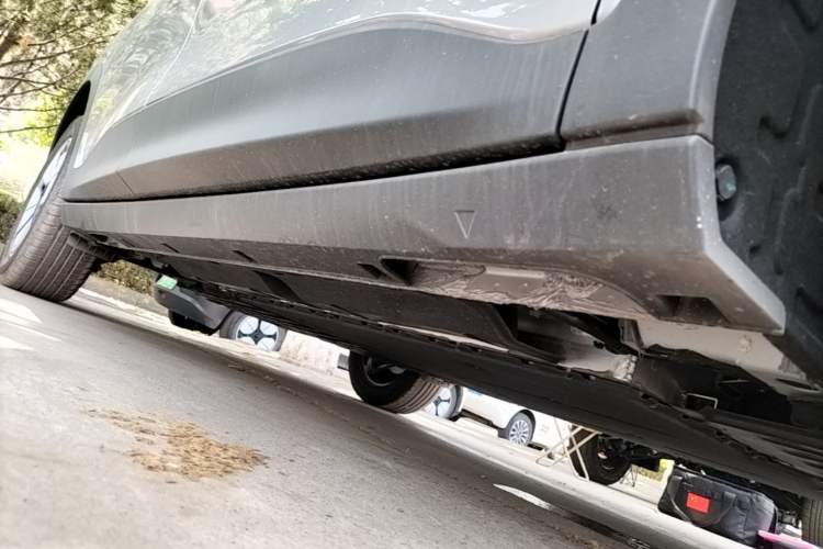Used Geely Galaxy Geome 2026 Model 310km Youth Edition Right Side Sill