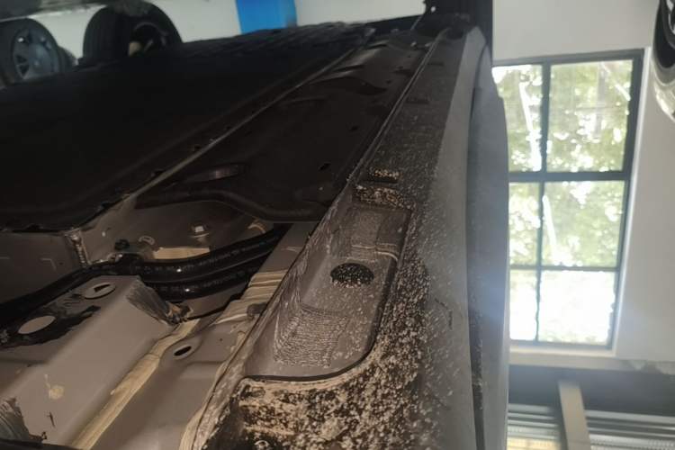 Used Geely Galaxy Geome 2026 Model 310km Youth Edition Right Side Sill