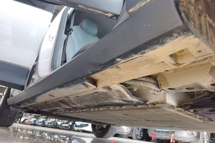 Used Geely Galaxy Geome 2026 Model 310km Youth Edition Right Side Sill