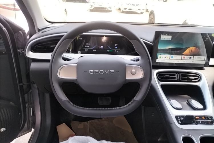 Used Geely Galaxy Geome 2026 Model 310km Youth Edition Steering Wheel