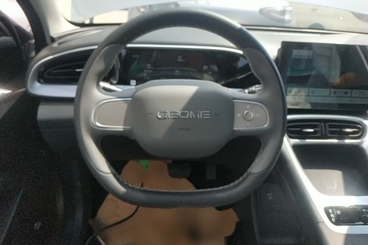 Used Geely Galaxy Geome 2026 Model 310km Youth Edition Steering Wheel