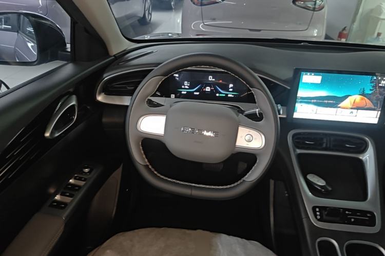 Used Geely Galaxy Geome 2026 Model 310km Youth Edition Steering Wheel