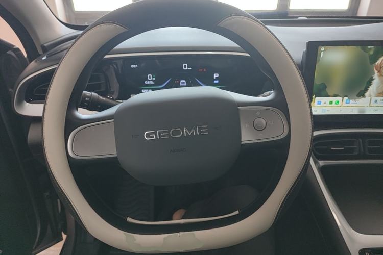 Used Geely Galaxy Geome 2026 Model 410km Carefree Edition Steering Wheel
