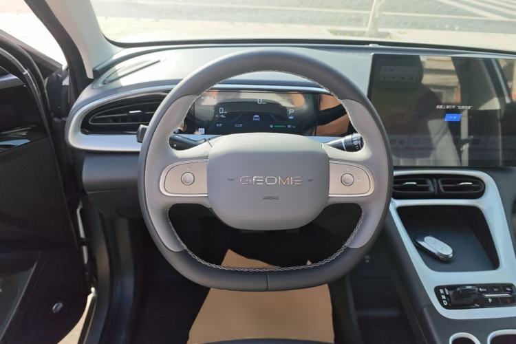 Used Geely Galaxy Geome 2026 Model 310km Dream Edition Steering Wheel