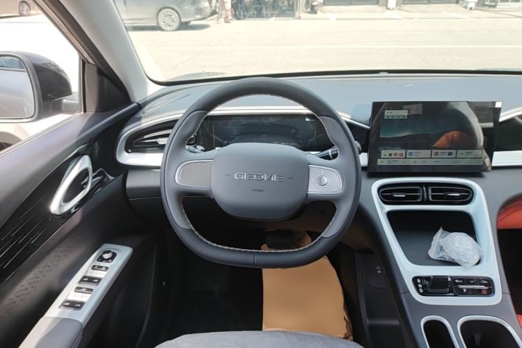 Used Geely Galaxy Geome 2026 Model 310km Youth Edition Steering Wheel