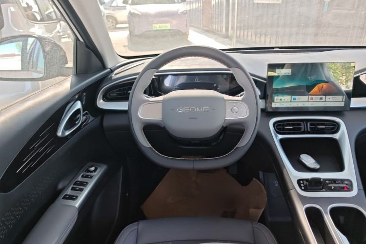 Used Geely Galaxy Geome 2026 Model 310km Youth Edition Steering Wheel