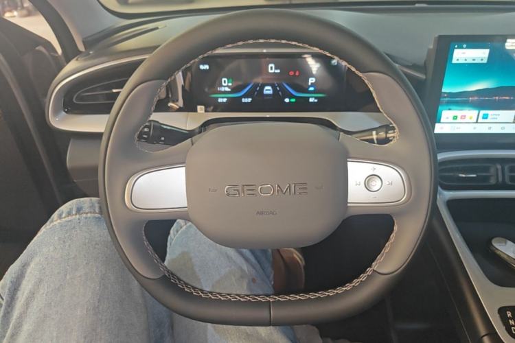 Used Geely Galaxy Geome 2026 Model 310km Youth Edition Steering Wheel