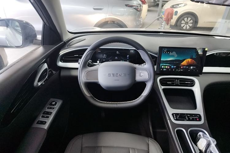 Used Geely Galaxy Geome 2026 Model 310km Youth Edition Steering Wheel