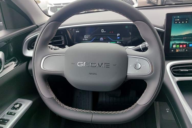 Used Geely Galaxy Geome 2026 Model 310km Youth Edition Steering Wheel