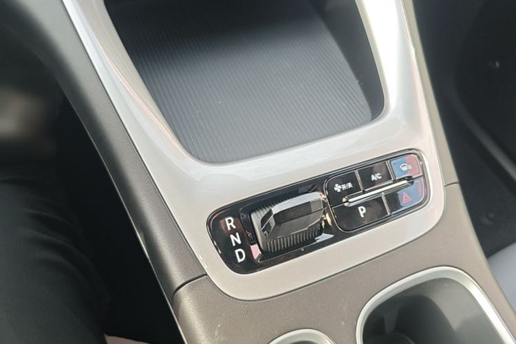 Used Geely Galaxy Geome 2026 Model 310km Youth Edition Steering Wheel