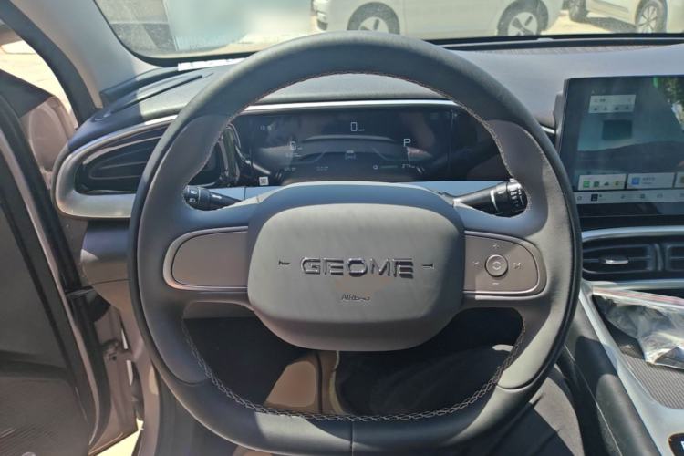 Used Geely Galaxy Geome 2026 Model 310km Youth Edition Steering Wheel