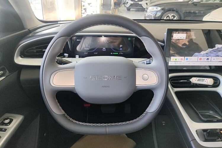 Used Geely Galaxy Geome 2026 Model 310km Youth Edition Steering Wheel