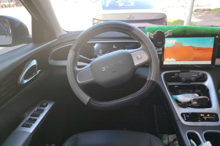 Used Geely Galaxy Geome 2026 Model 310km Youth Edition Steering Wheel