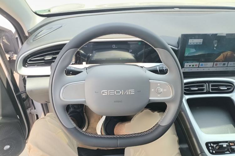 Used Geely Galaxy Geome 2026 Model 310km Youth Edition Steering Wheel